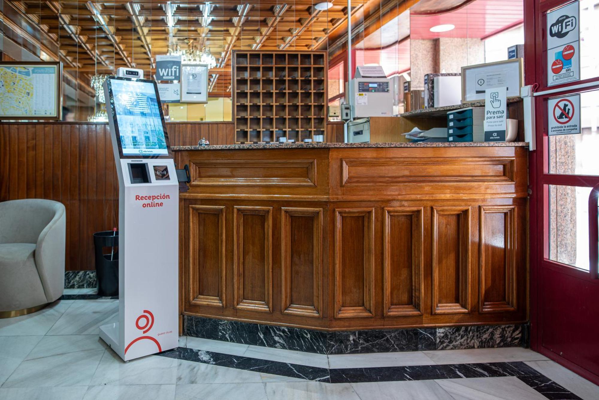 Hotel Alda Centro Pontevedra Bagian luar foto