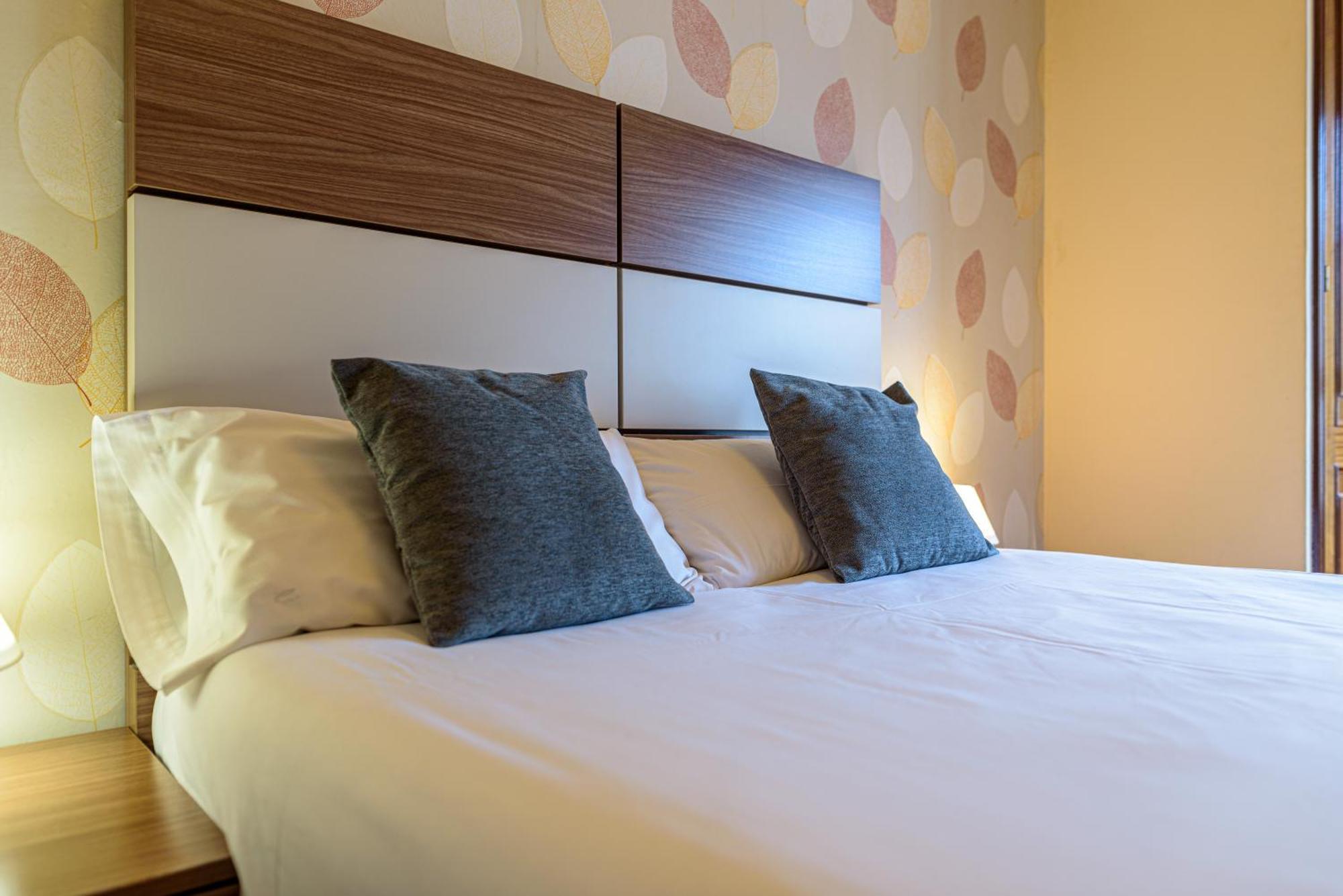Hotel Alda Centro Pontevedra Bagian luar foto
