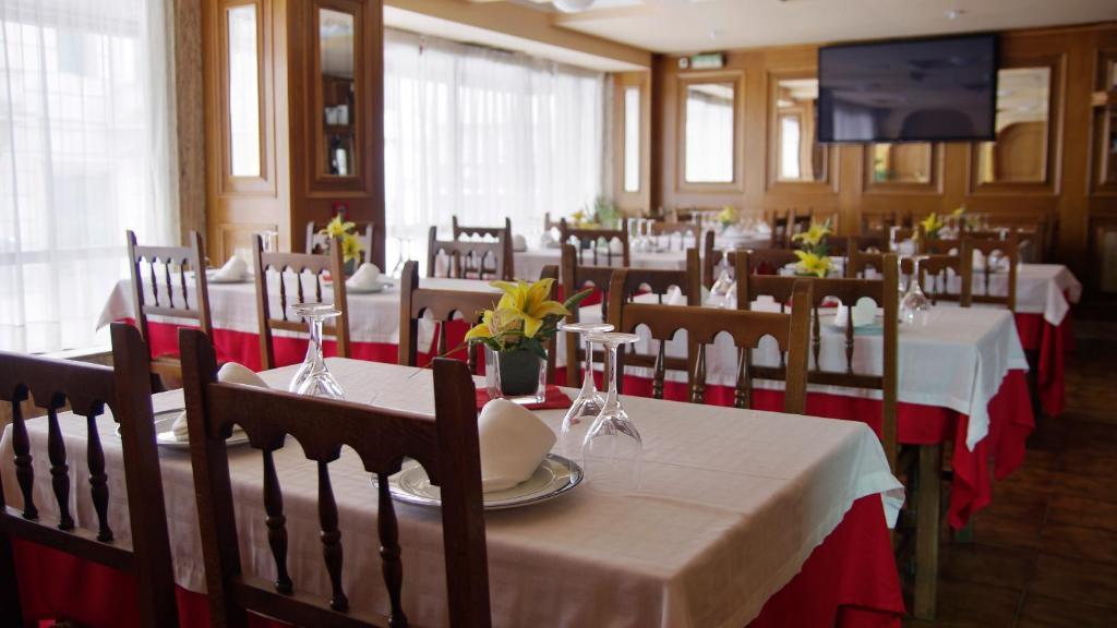 Hotel Alda Centro Pontevedra Bagian luar foto